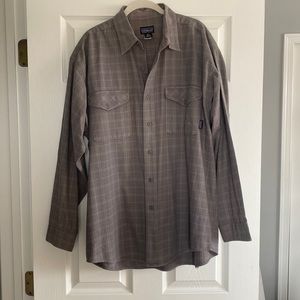 Men’s Patagonia Organic Cotton Button Down- L
